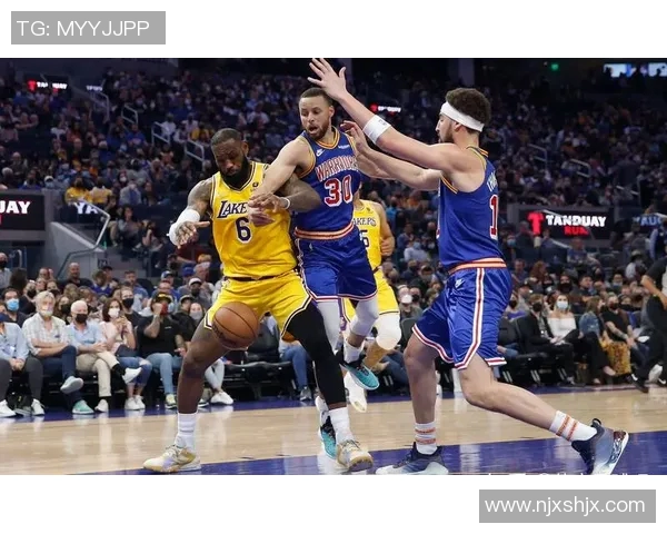 2019年湖人与篮网激战回顾：一场精彩的NBA对决与球星表现分析