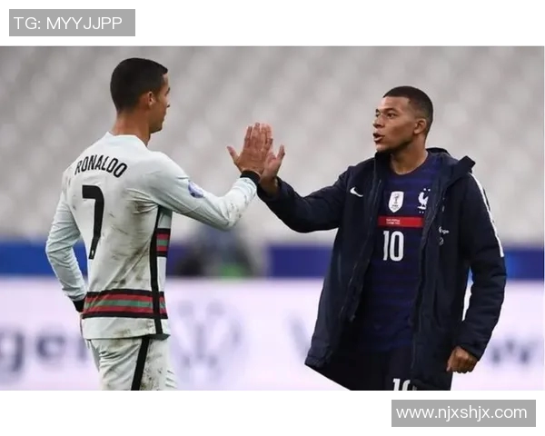 奥林匹亚与东方石油的激烈对决引发足球界热议与期待 奥林匹亚与东方石油的激烈对决引发足球界热议与期待