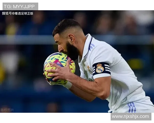 本泽马：从天赋少年到足球巨星的辉煌历程与传奇故事