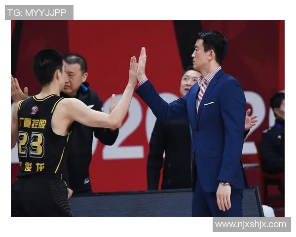 广厦队与同曦队激战正酣精彩文字直播全程回顾与分析 广厦队与同曦队激战正酣精彩文字直播全程回顾与分析