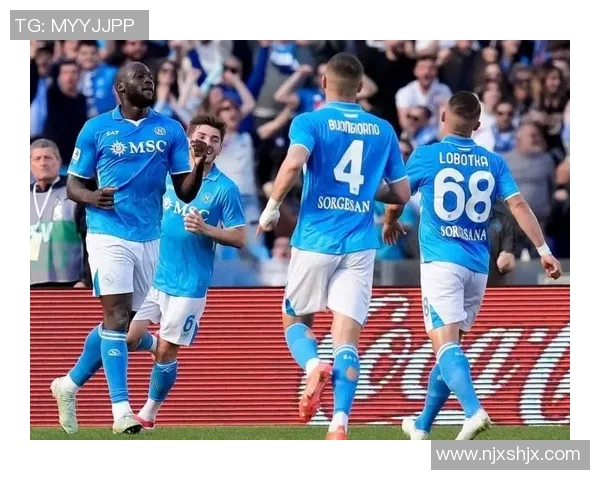 卢卡库重返赛场展现强大实力助力球队冲击冠军荣耀