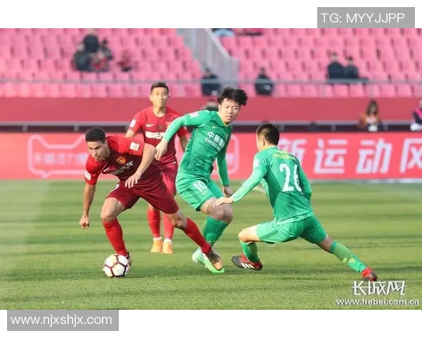 河北华夏幸福迎战国安争夺中超积分榜关键战役全力以赴展现球队实力 河北华夏幸福迎战国安争夺中超积分榜关键战役全力以赴展现球队实力