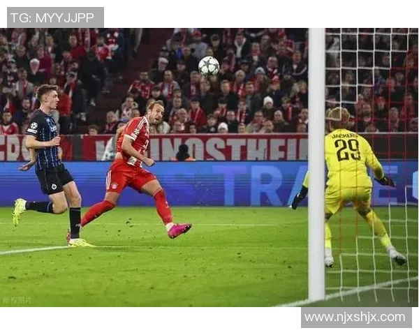 莱万重返德甲对阵旧主拜仁球迷怒斥其忘恩负义行为